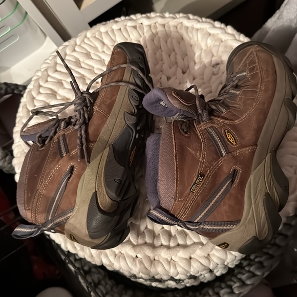 Women’s keen targhee 2 size 10 hiking boots purple accents - Picture 6 of 9